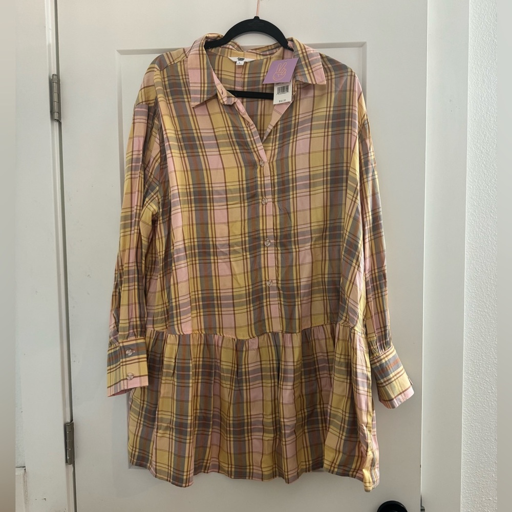 Ascot and heart dress